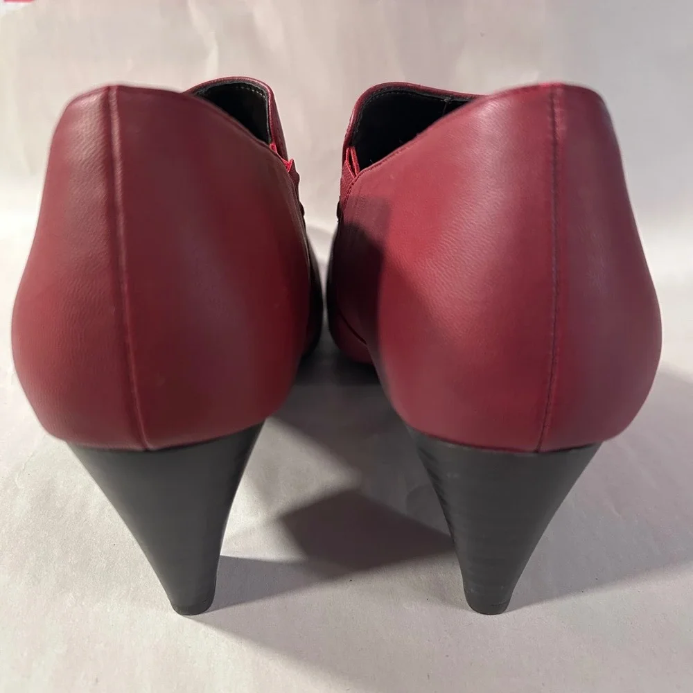 Rialto Sandra Red Faux‎ Leather Ankle Booties Shooties Size 9.5M Zip Block Heel